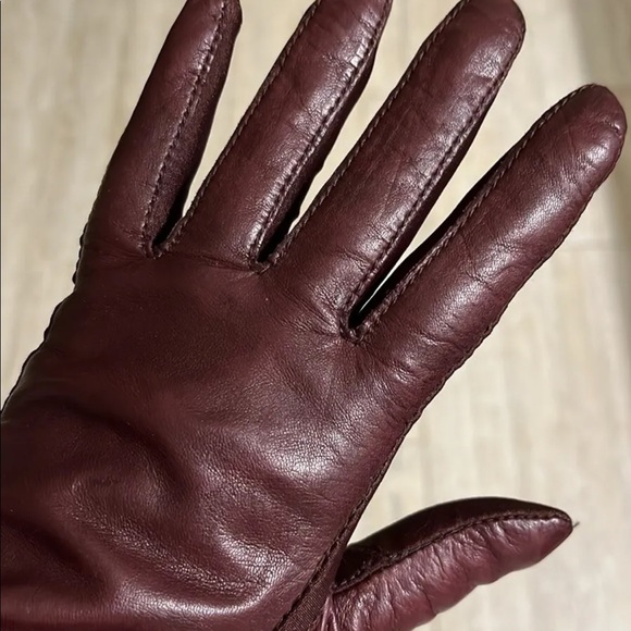 isotoner Accessories Vintage Isotoner Aris Leather Gloves Burgundy